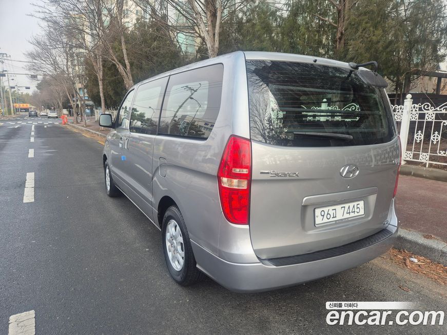 Hyundai Starex 2011
