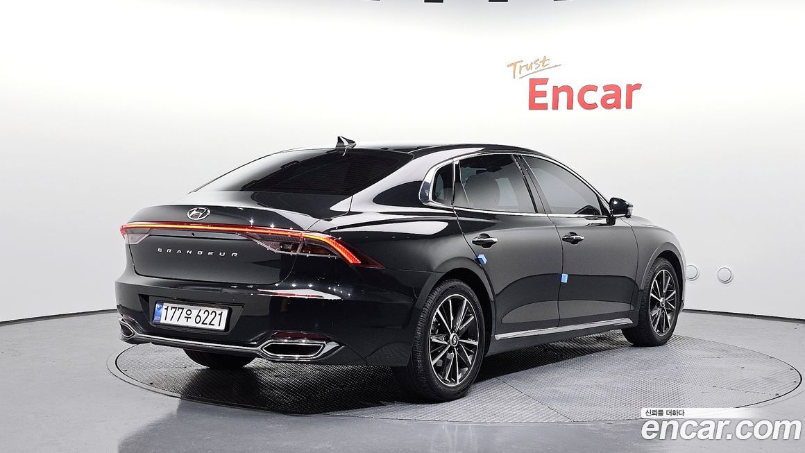 Hyundai Grandeur 2022