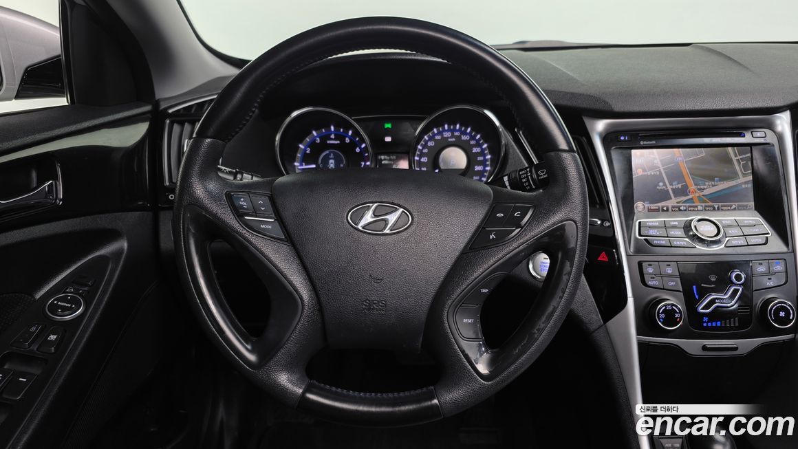 Hyundai Sonata 2010