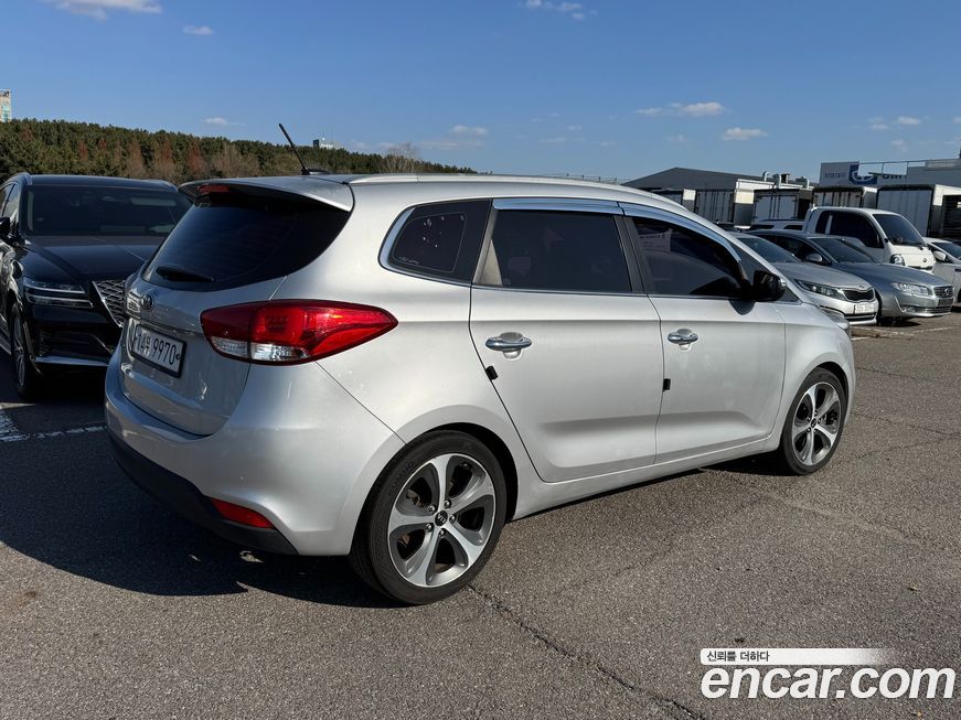 Kia Carens 2016