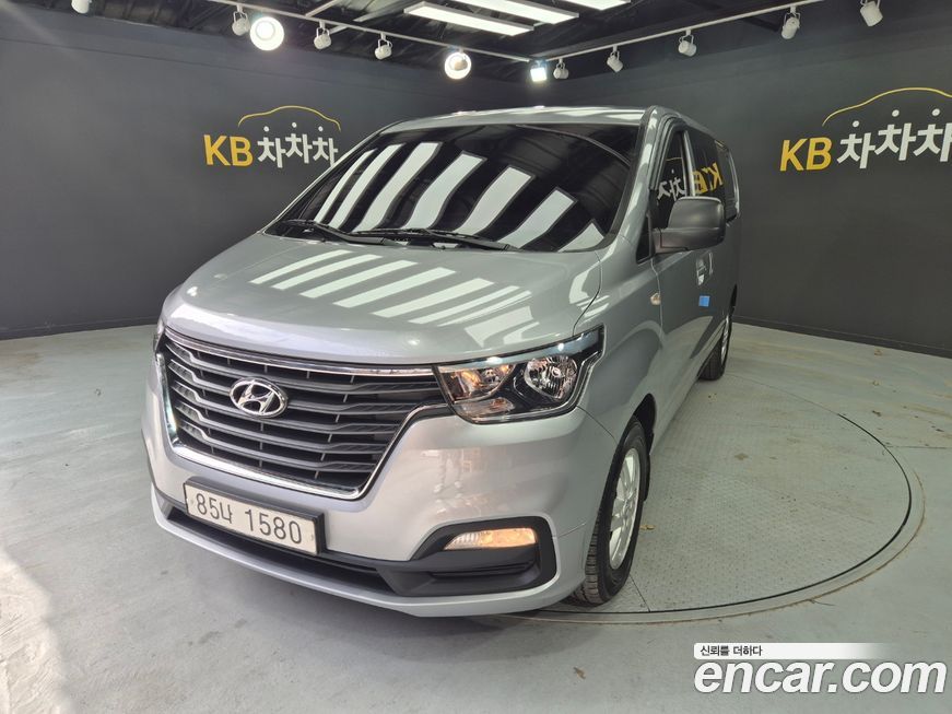Hyundai Starex 2021