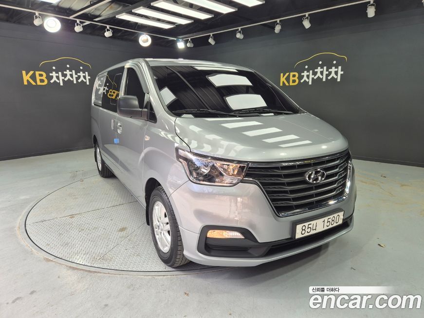 Hyundai Starex 2021