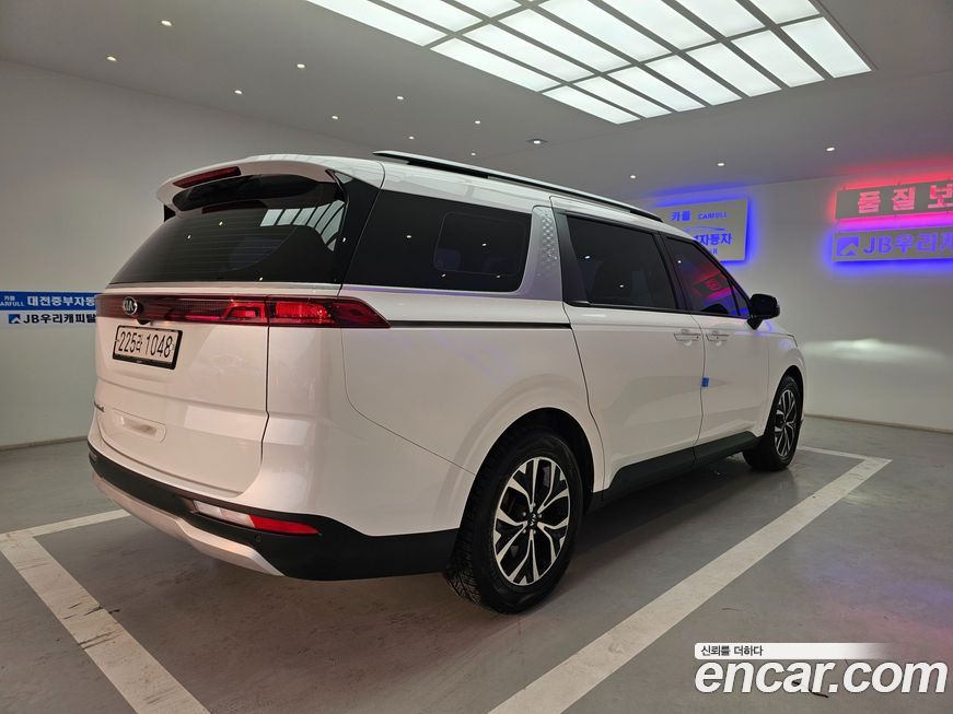 Kia Canival 2021