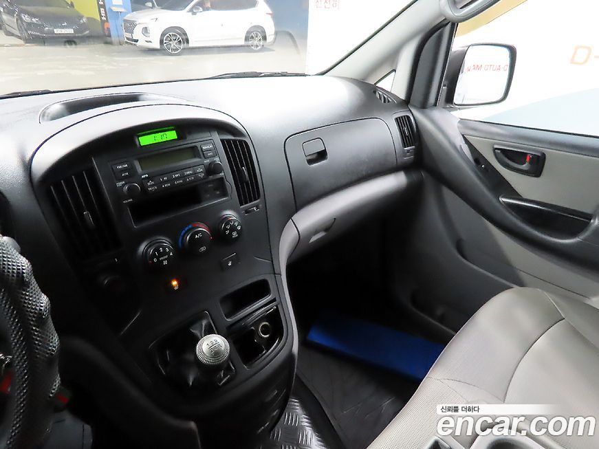 Hyundai Starex 2012