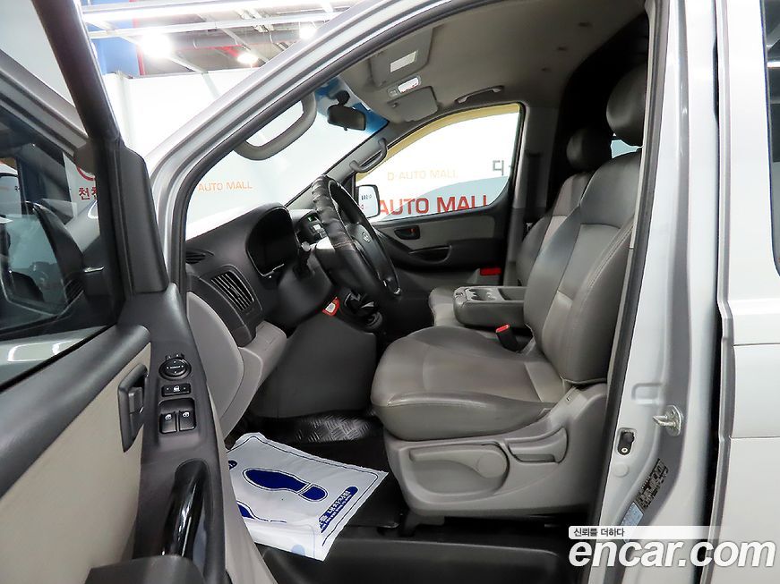 Hyundai Starex 2012