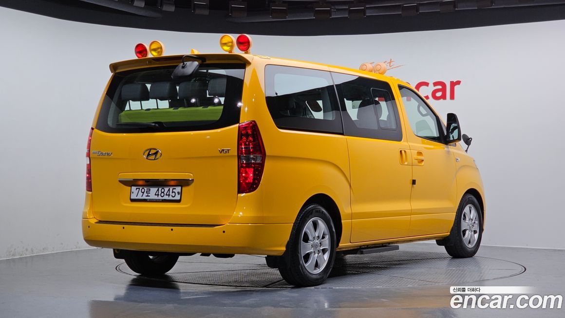 Hyundai Starex 2019