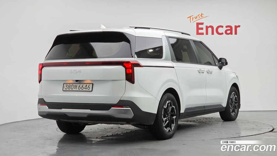 Kia Canival 2024
