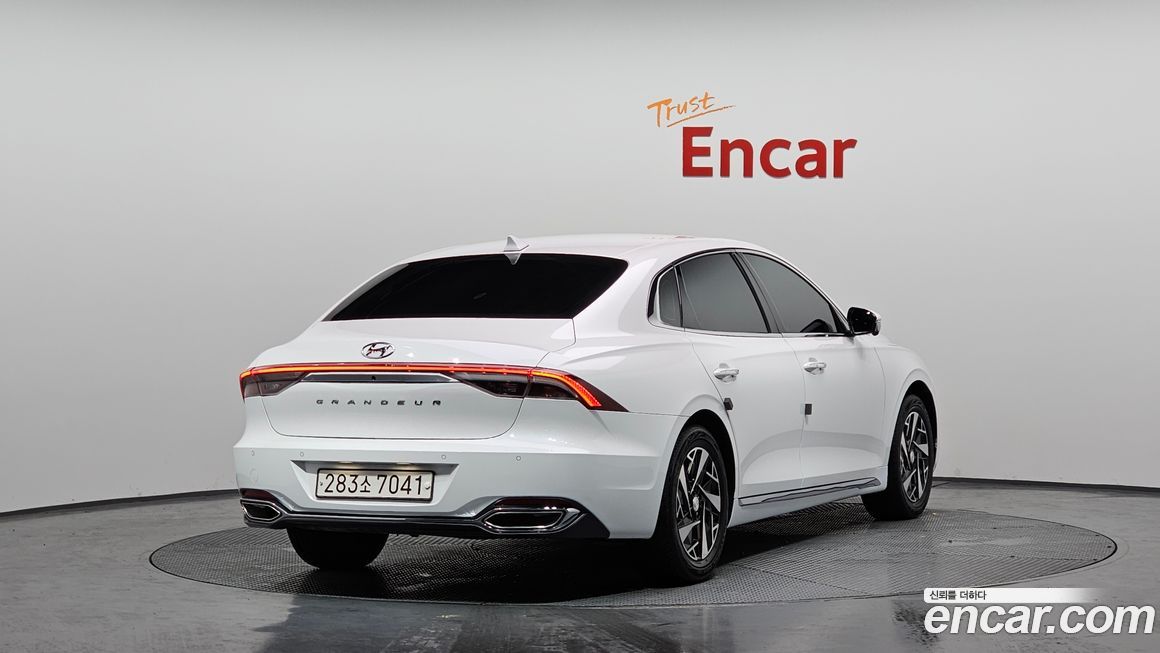 Hyundai Grandeur 2022