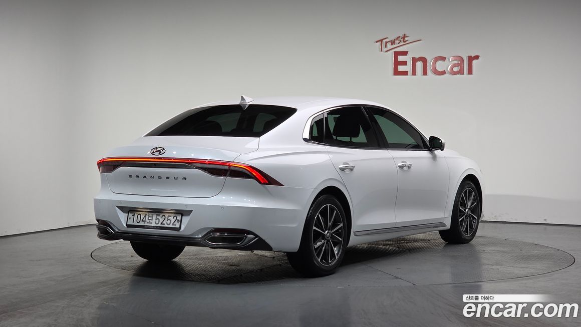 Hyundai Grandeur 2020