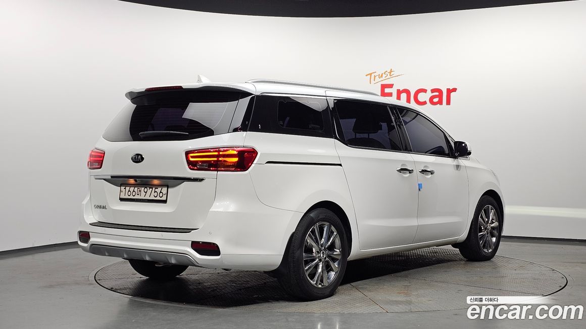 Kia Canival 2019