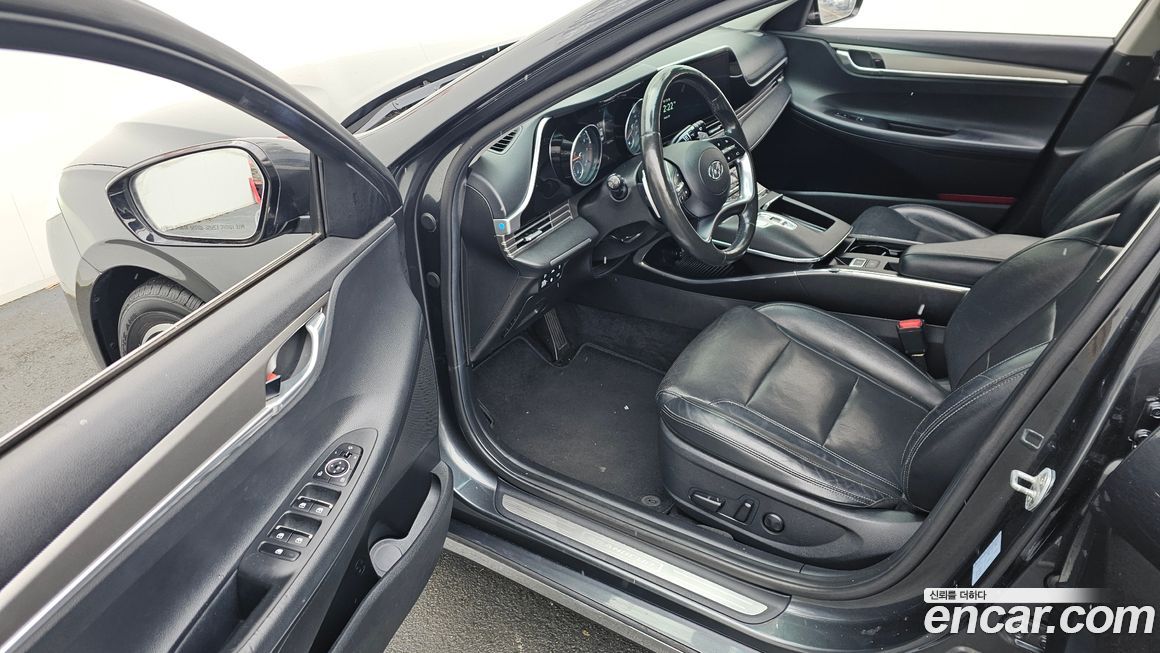 Hyundai Grandeur 2020