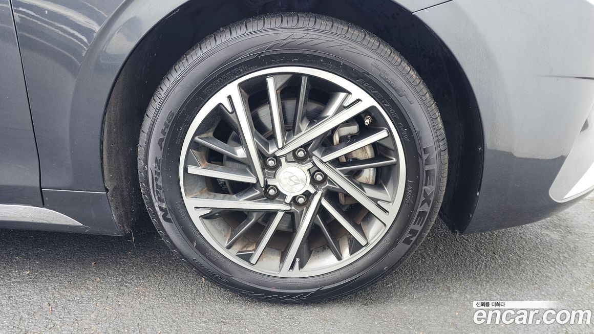 Hyundai Grandeur 2020