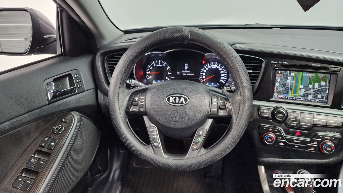 Kia K5 2011