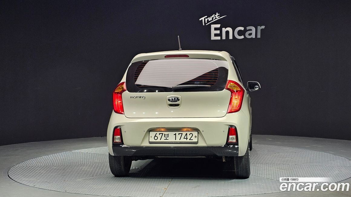 Kia morning 2016