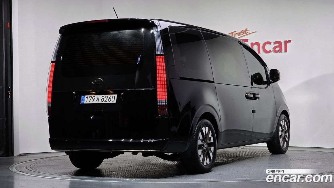Hyundai Staria 2022