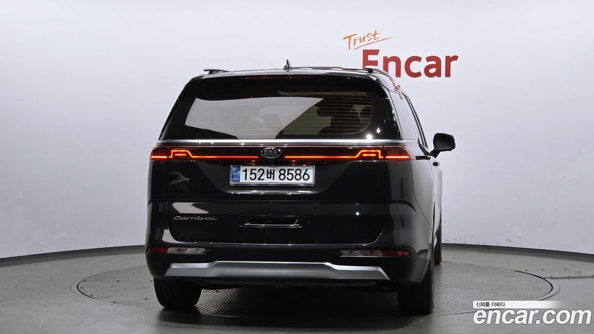Kia Canival 2021