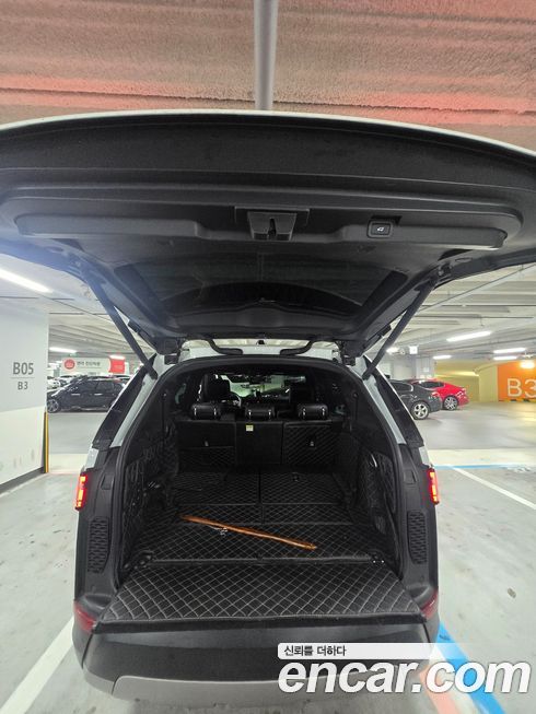 Land Rover Discovery 2018