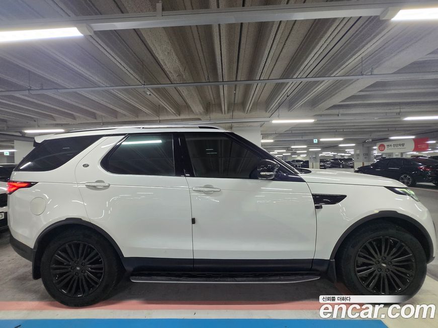 Land Rover Discovery 2018