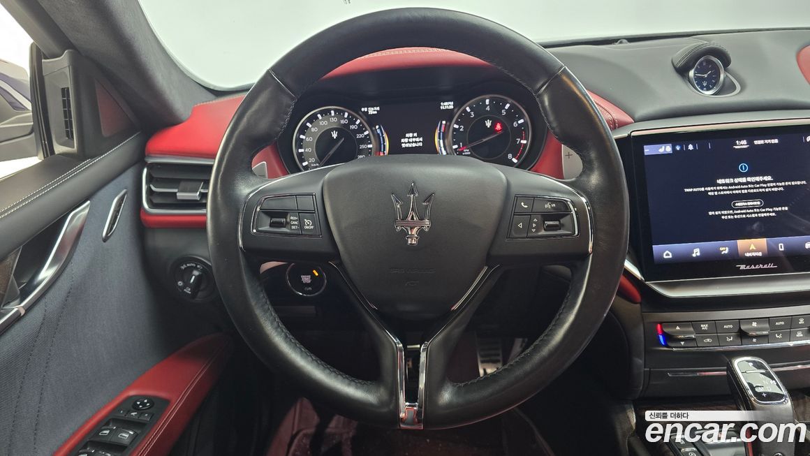 Maserati Ghibli 2021