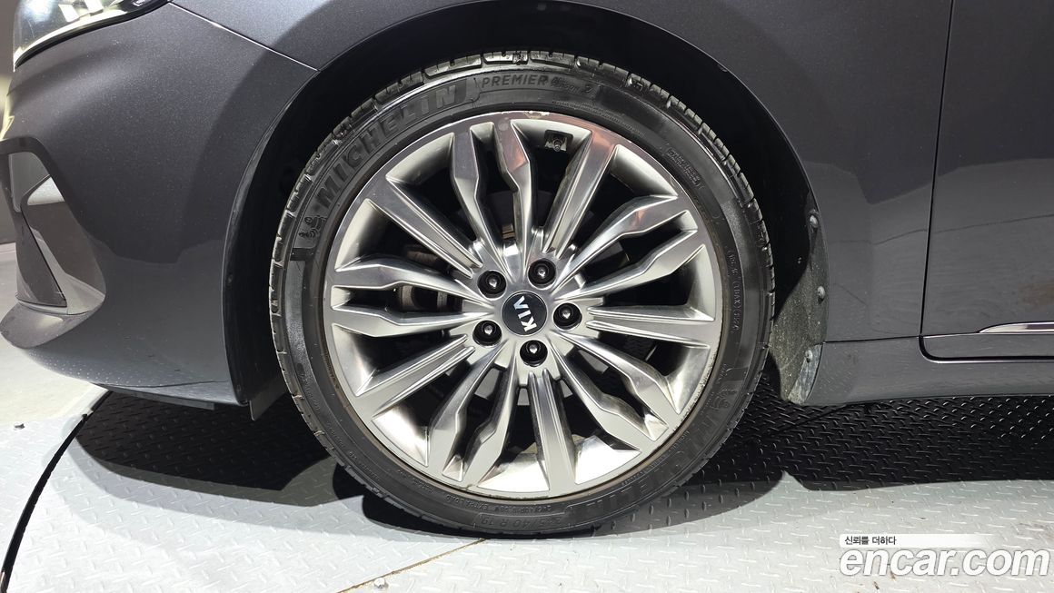 Kia K7 2020
