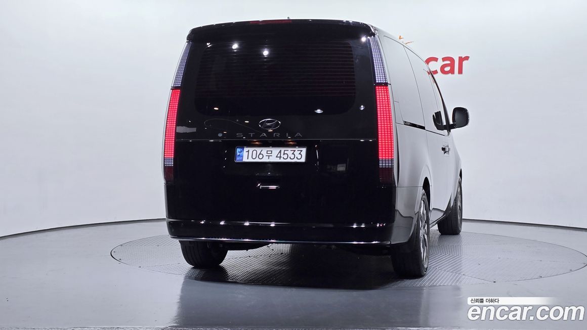 Hyundai Staria 2023