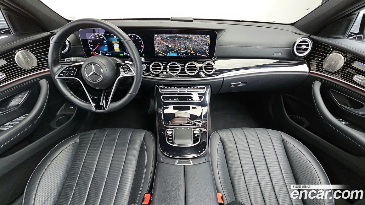 Mercedes-Benz E-Class 2023