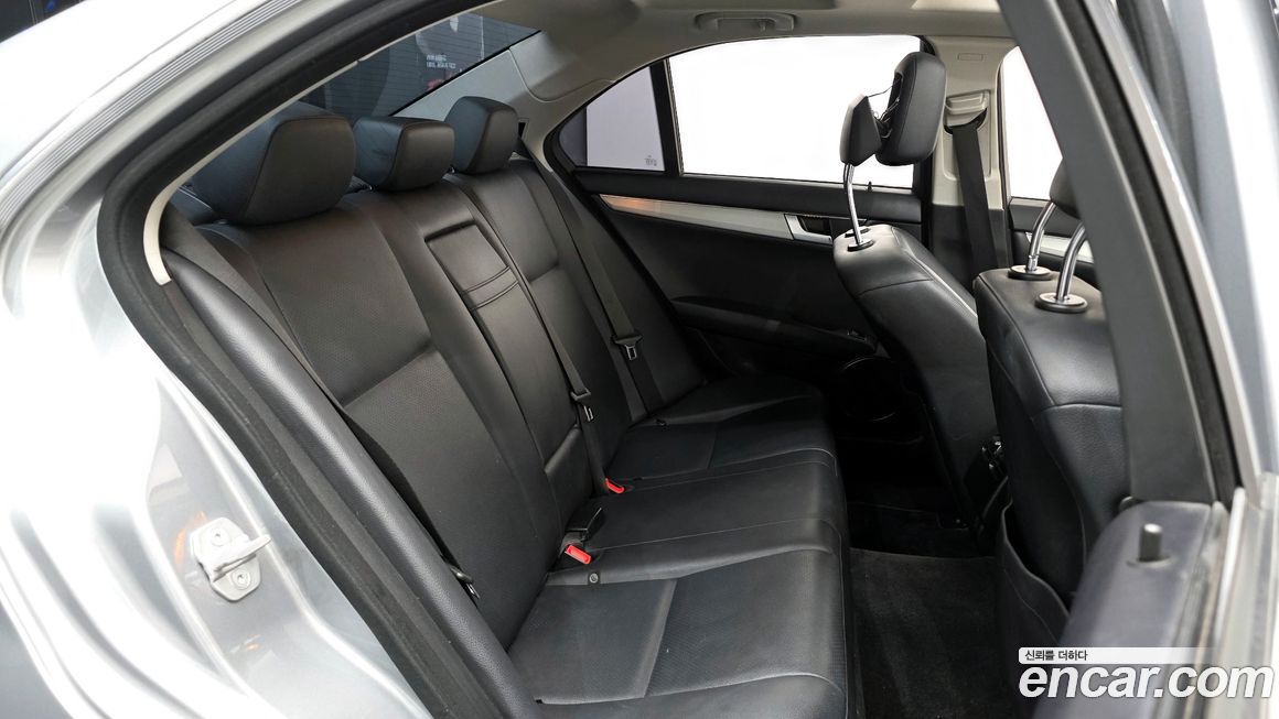 Mercedes-Benz C-Class 2012