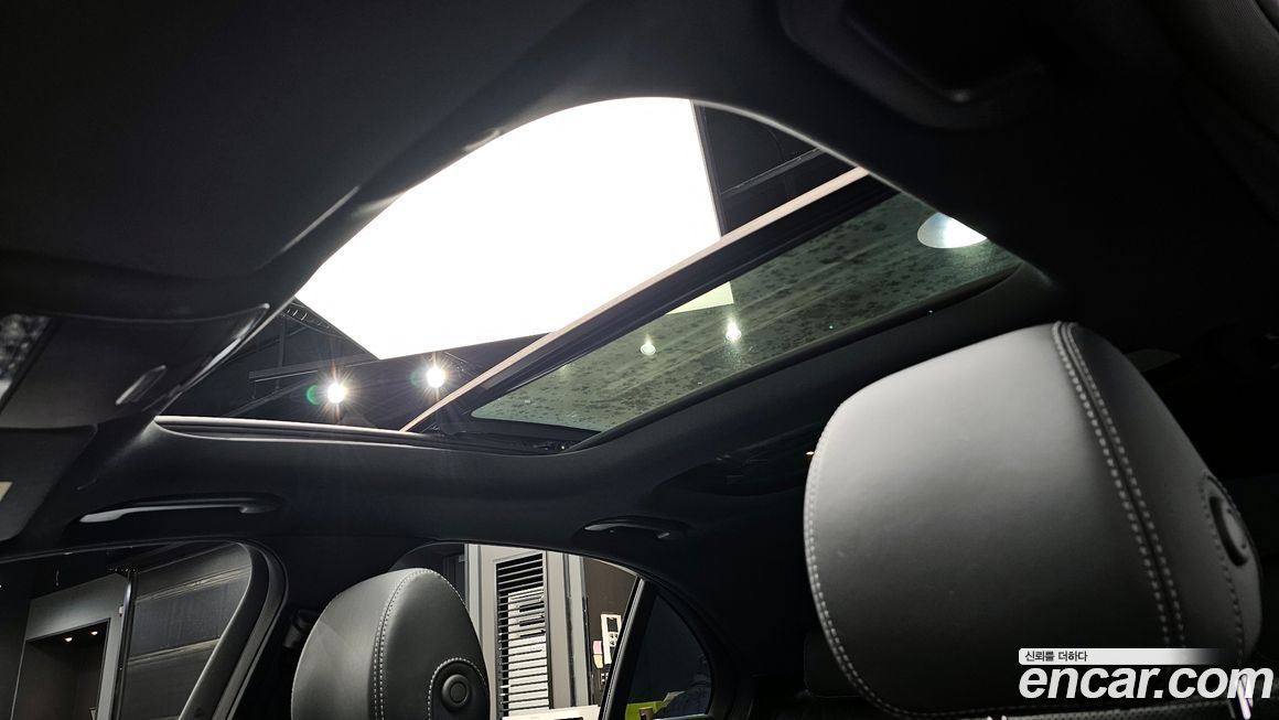 Mercedes-Benz E-Class 2023