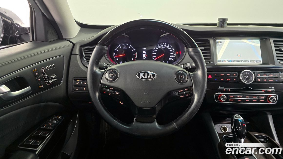 Kia K9 2013