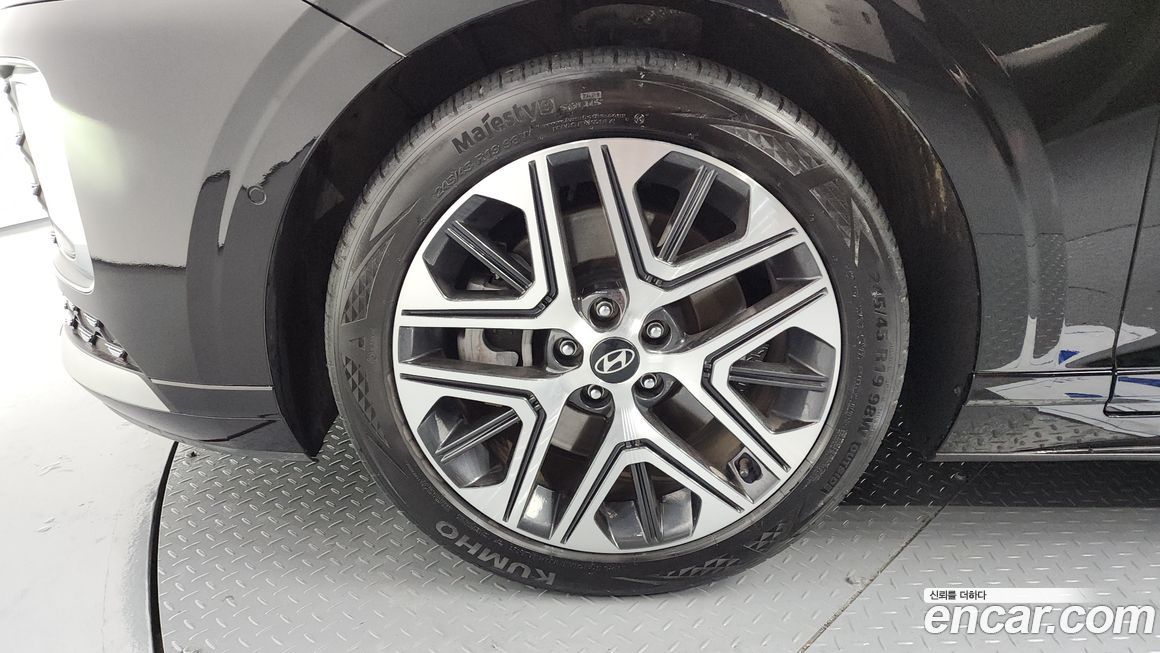 Hyundai Grandeur 2023