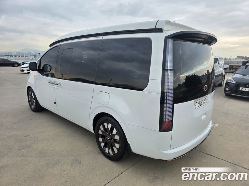 Hyundai Staria 2023