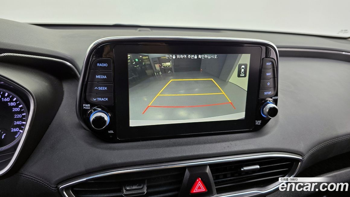 Hyundai Santafe 2020