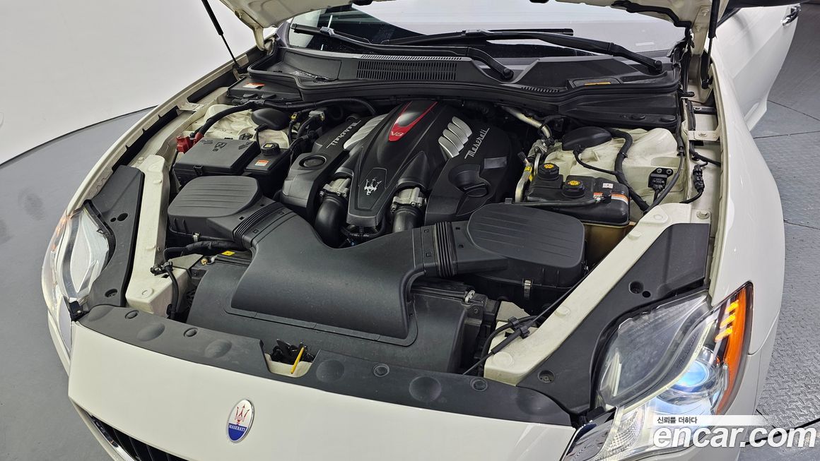 Maserati Quattroporte 2014