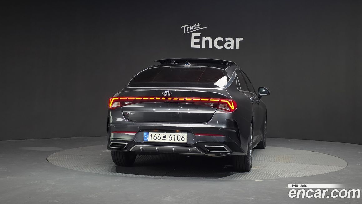 Kia K5 2021
