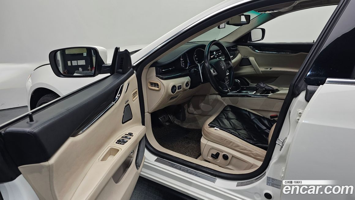 Maserati Quattroporte 2014