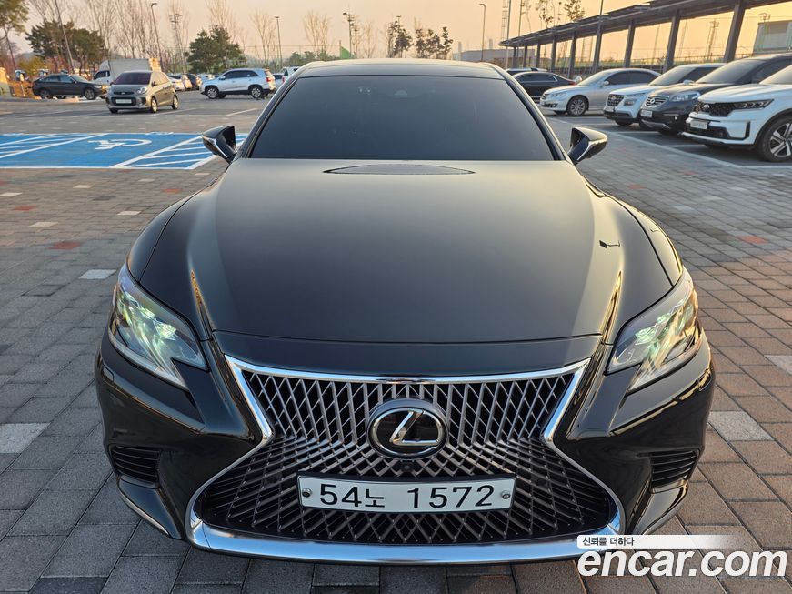 Lexus LS 2018