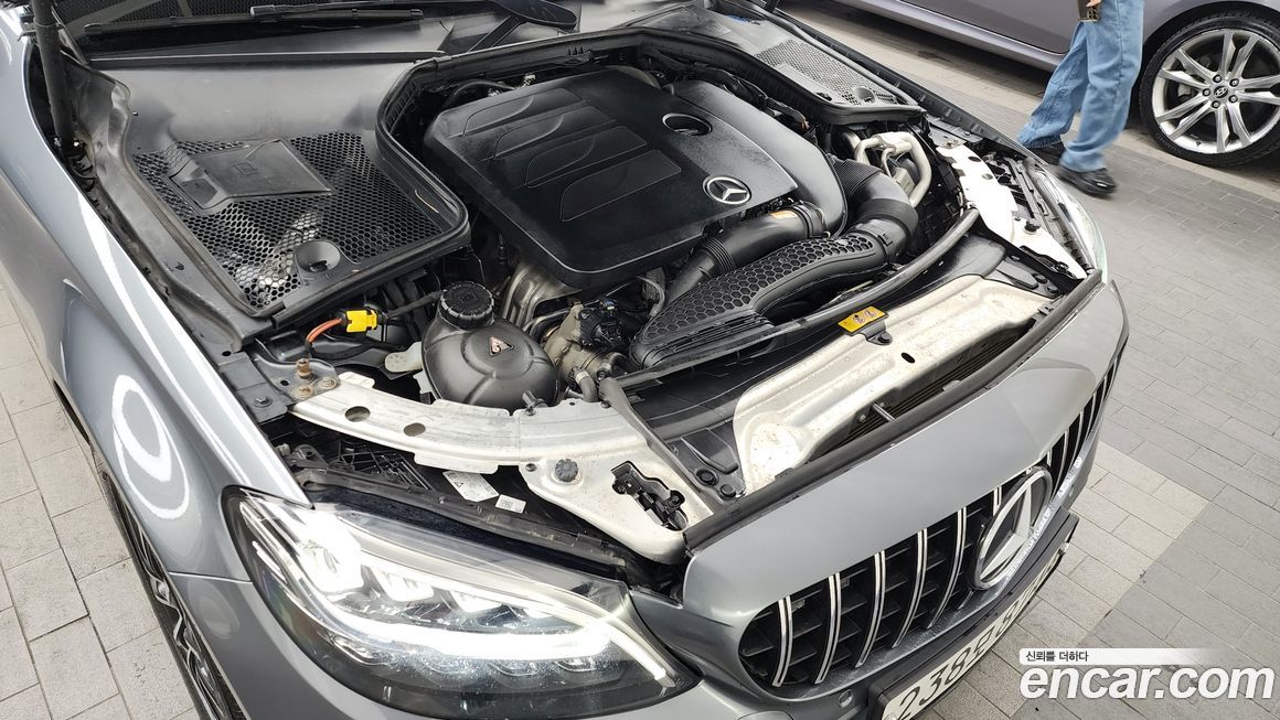 Mercedes-Benz C-Class 2019