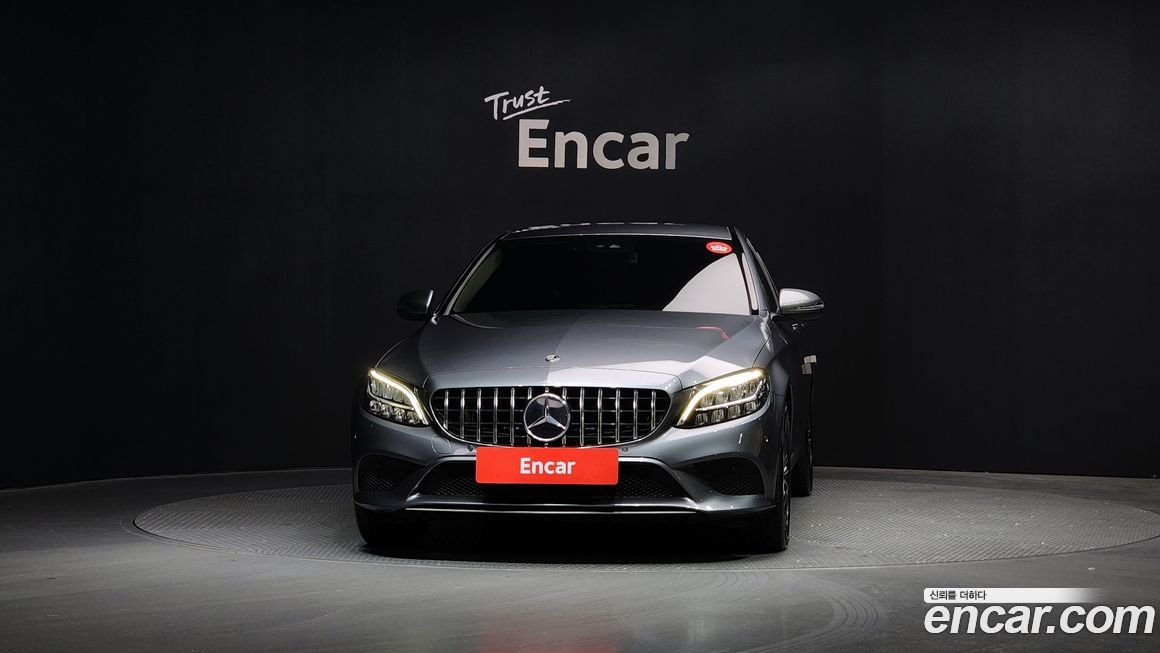 Mercedes-Benz C-Class 2019