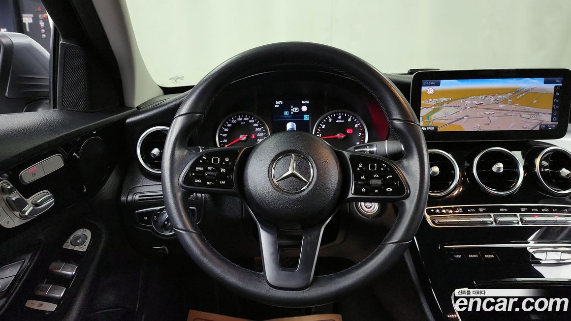 Mercedes-Benz C-Class 2019