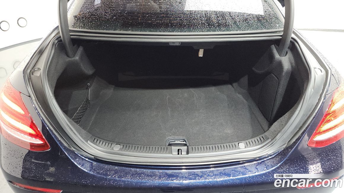 Mercedes-Benz E-Class 2017