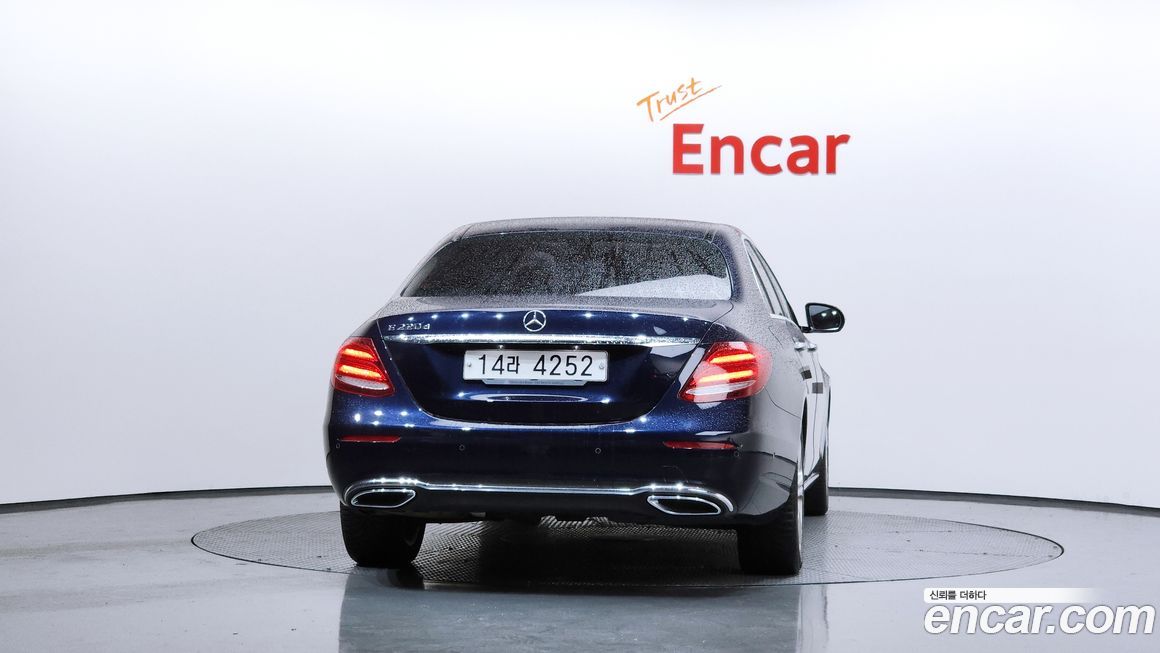 Mercedes-Benz E-Class 2017