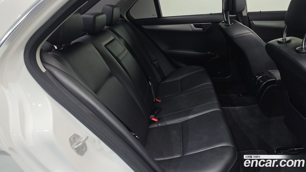 Mercedes-Benz C-Class 2013