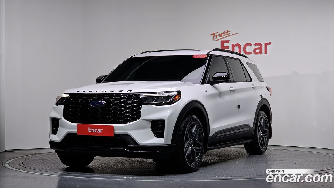 Ford Explorer 2025