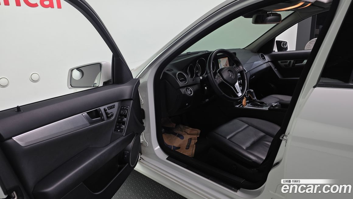 Mercedes-Benz C-Class 2013