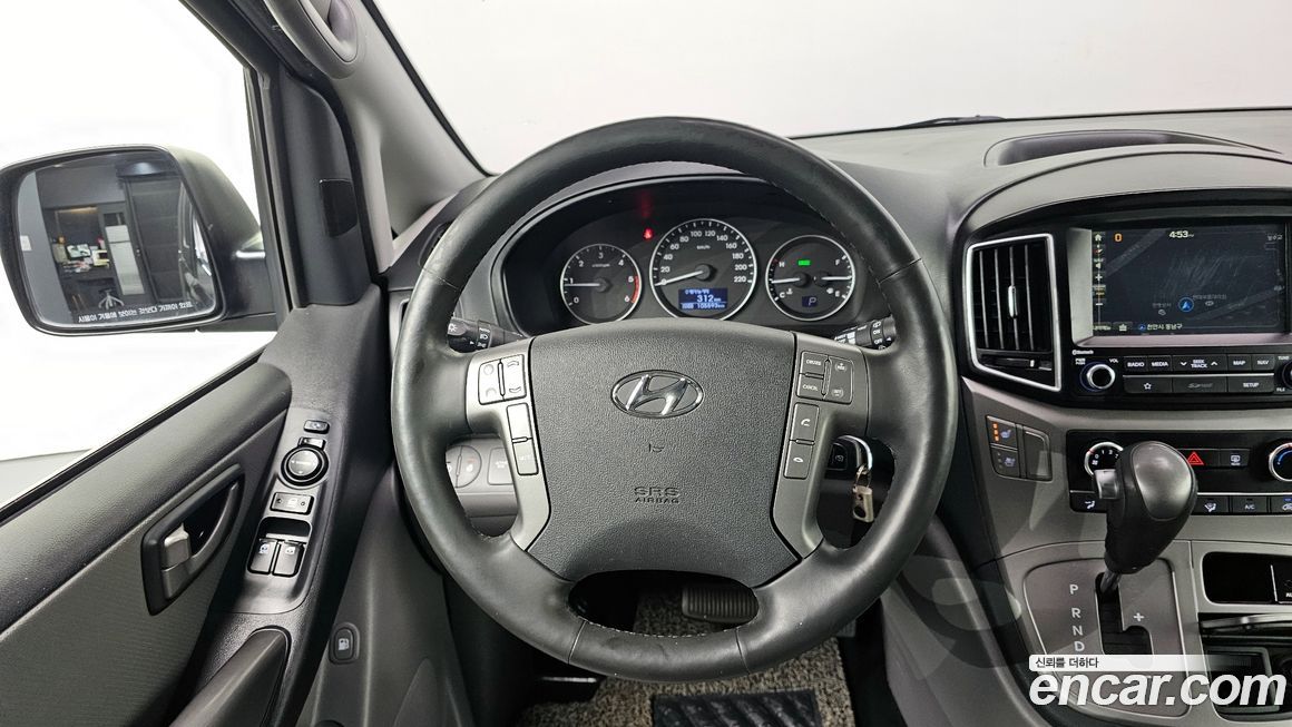 Hyundai Starex 2019