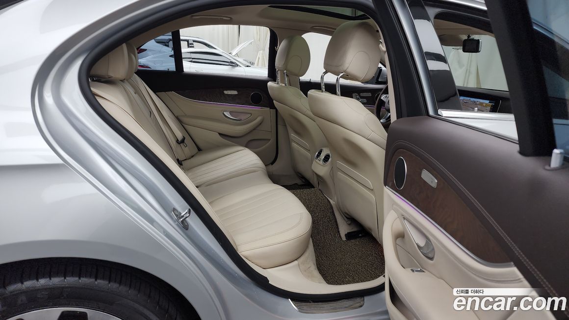 Mercedes-Benz E-Class 2017