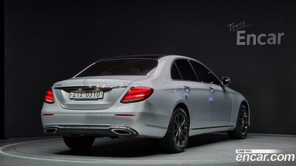 Mercedes-Benz E-Class 2017