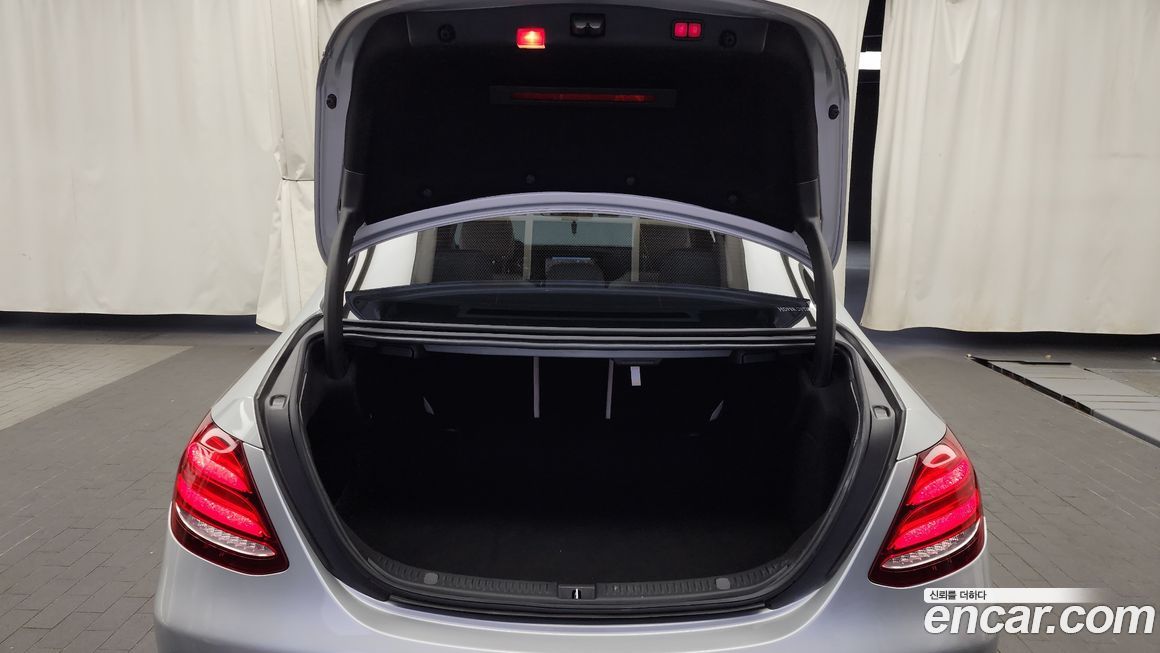 Mercedes-Benz E-Class 2017