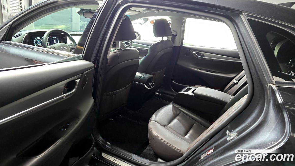 Hyundai Grandeur 2021