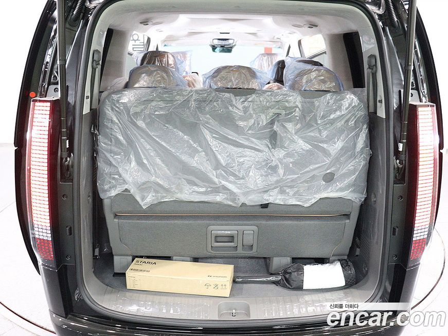 Hyundai Staria 2025